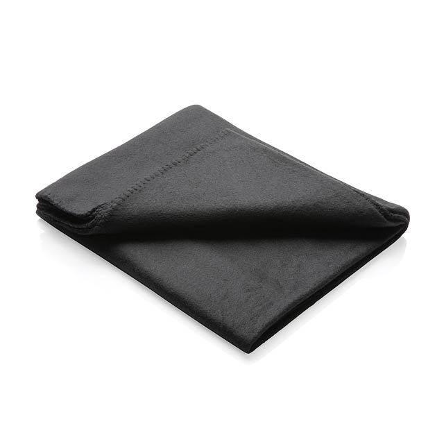 Fleece blanket in pouch, black - black