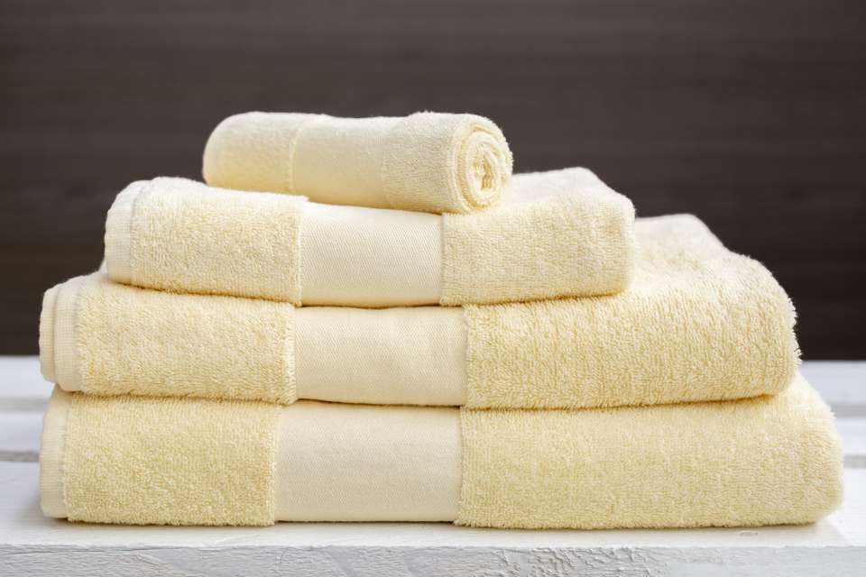 Olima Olima Classic Towel - hnedá